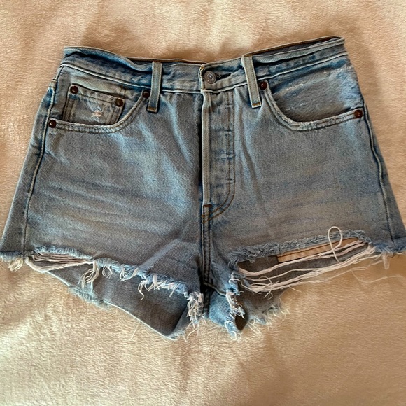 Levi’s 501 short - Picture 1 of 4